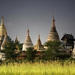 Bagan - crowded temples